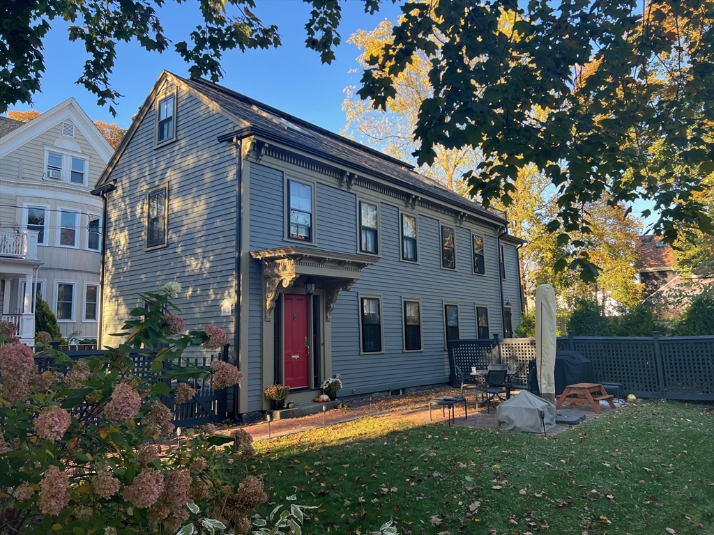 32 Buffum St, Salem, Massachusetts, 2 Bedrooms Bedrooms, 5 Rooms Rooms,2.5 BathroomsBathrooms,Residential Lease,For Rent,Buffum St,73471190