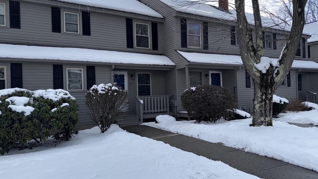 192 Pleasant Street, Leominster, Massachusetts, 2 Bedrooms Bedrooms, 5 Rooms Rooms,1.5 BathroomsBathrooms,Residential,For Sale,Pleasant Street,73471241