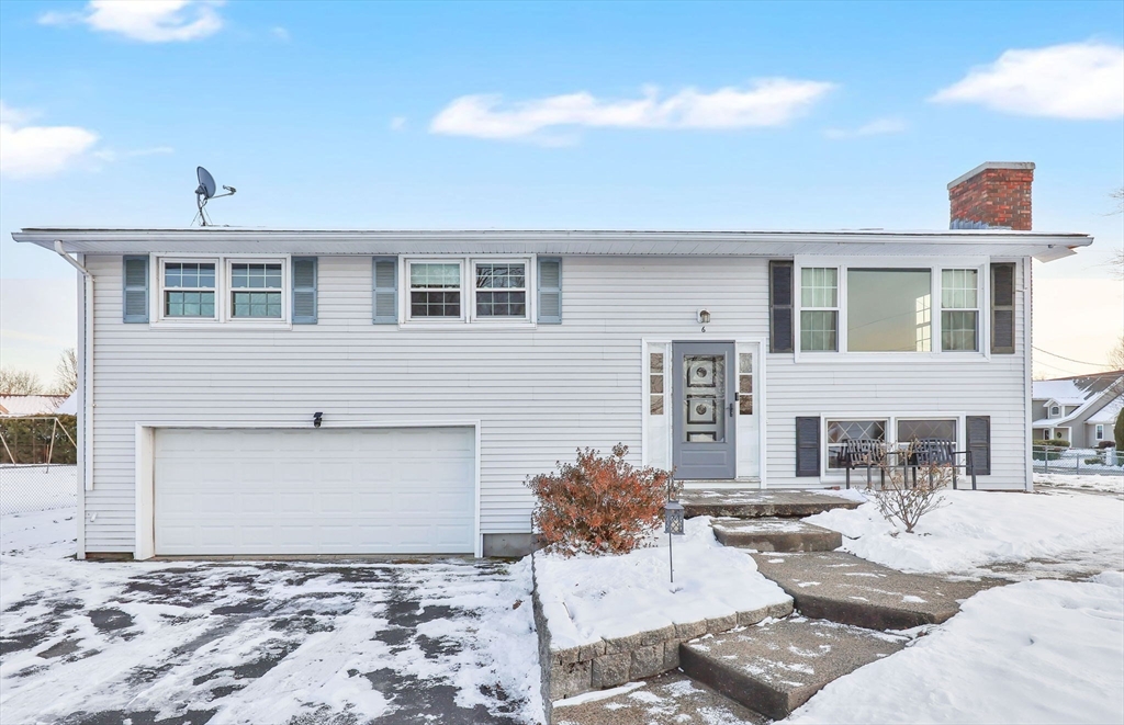 6 Quincy St, Ludlow, Massachusetts, 4 Bedrooms Bedrooms, 7 Rooms Rooms,2.5 BathroomsBathrooms,Residential,For Sale,Quincy St,73459124