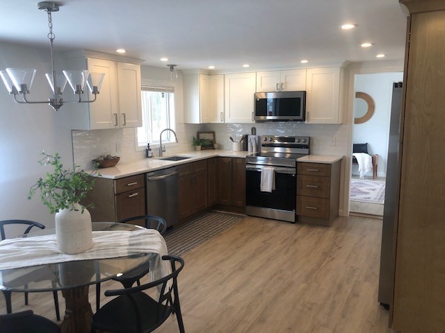 2206 Williams St, Dighton, Massachusetts, 4 Bedrooms Bedrooms, 8 Rooms Rooms,2 BathroomsBathrooms,Residential,For Sale,Williams St,73471274