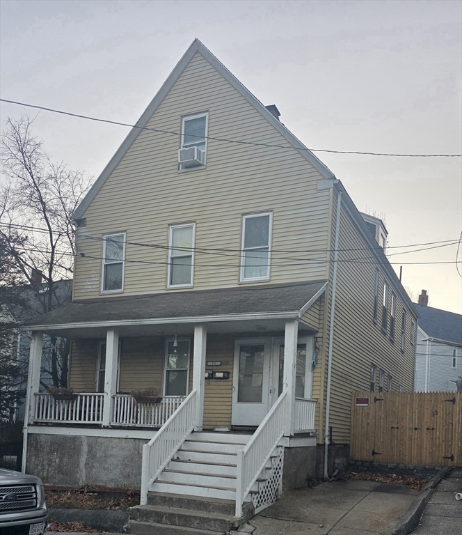 13 Patterson St, Boston, Massachusetts, 5 Bedrooms Bedrooms, 11 Rooms Rooms,2 BathroomsBathrooms,Residential Income,For Sale,Patterson St,73458216