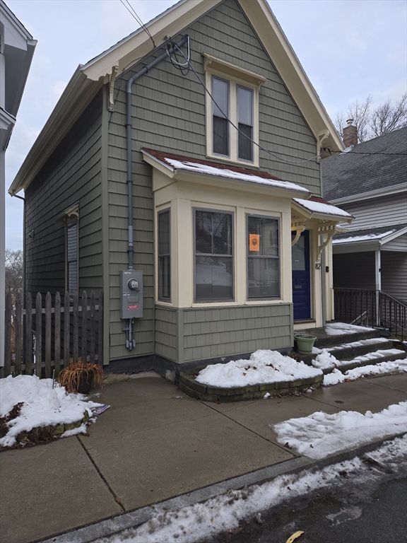 82 Centennial Ave, Gloucester, Massachusetts, 2 Bedrooms Bedrooms, 5 Rooms Rooms,2 BathroomsBathrooms,Residential Lease,For Rent,Centennial Ave,73471421