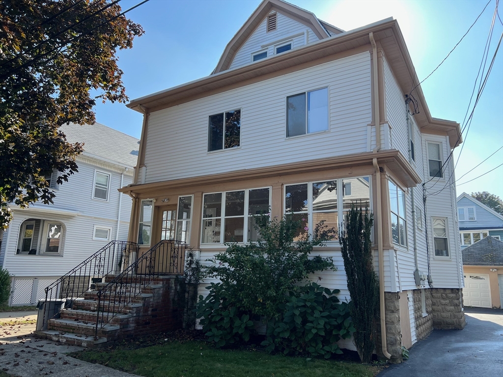 84 Melrose St, Arlington, Massachusetts, 2 Bedrooms Bedrooms, 6 Rooms Rooms,1 BathroomBathrooms,Residential Lease,For Rent,Melrose St,73471472