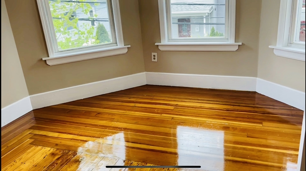 277 Chestnut Street, Lynn, Massachusetts, 6 Bedrooms Bedrooms, 8 Rooms Rooms,2 BathroomsBathrooms,Residential Lease,For Rent,Chestnut Street,73471364