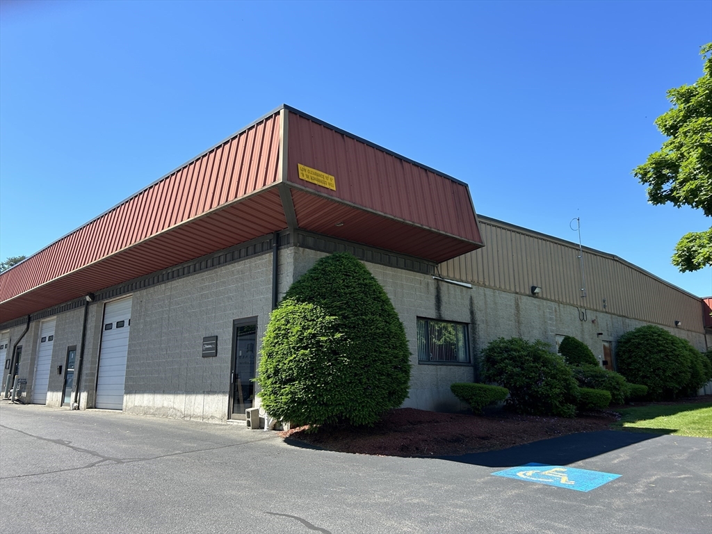 9 Bonazzoli Ave, Hudson, Massachusetts, ,Commercial Sale,For Sale,Bonazzoli Ave,73471394