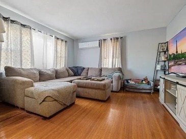 289 Milton St, Dedham, Massachusetts, 3 Bedrooms Bedrooms, 5 Rooms Rooms,1 BathroomBathrooms,Residential Lease,For Rent,Milton St,73471407 289 Milton St, Dedham, Massachusetts, 3 Bedrooms Bedrooms, 5 Rooms Rooms,1 BathroomBathrooms,Residential Lease,For Rent,Milton St,73471407