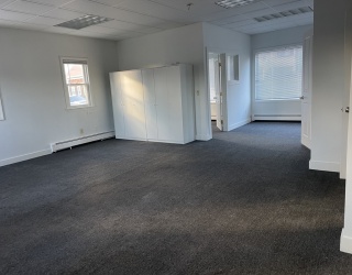 57 Eastern Ave, Gloucester, Massachusetts, 2 Bedrooms Bedrooms, 4 Rooms Rooms,1.5 BathroomsBathrooms,Residential Lease,For Rent,Eastern Ave,73471516