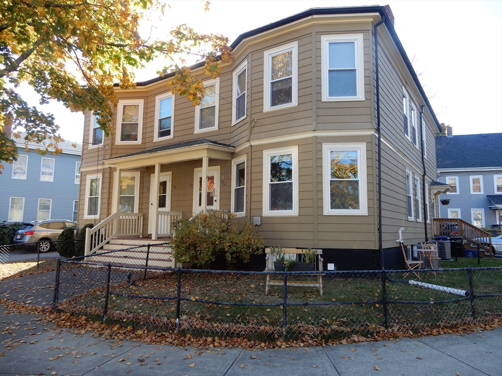 120 Franklin, Arlington, Massachusetts, 2 Bedrooms Bedrooms, 5 Rooms Rooms,1 BathroomBathrooms,Residential Lease,For Rent,Franklin,73471520