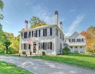 107 Westford Rd, Concord, Massachusetts, 5 Bedrooms Bedrooms, 12 Rooms Rooms,4.5 BathroomsBathrooms,Residential,For Sale,Westford Rd,73471536