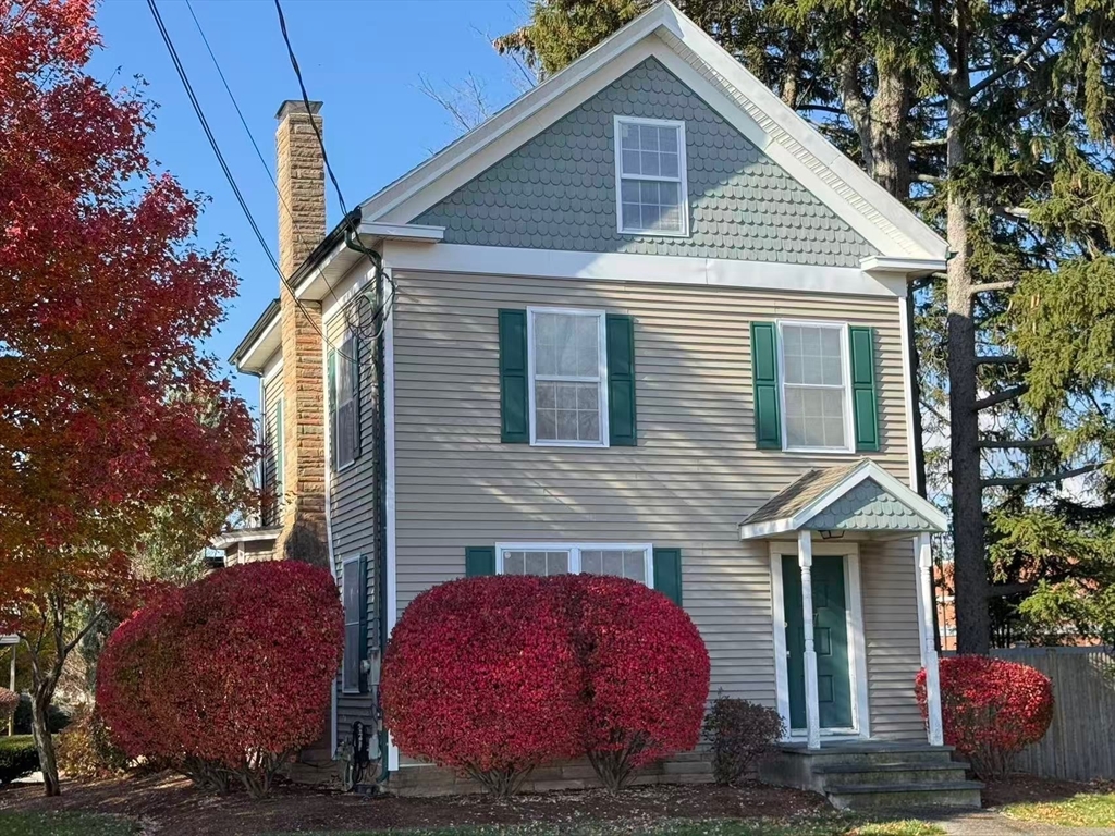 97 Sylvan St., Danvers, Massachusetts, 4 Bedrooms Bedrooms, 8 Rooms Rooms,2 BathroomsBathrooms,Residential,For Sale,Sylvan St.,73471515