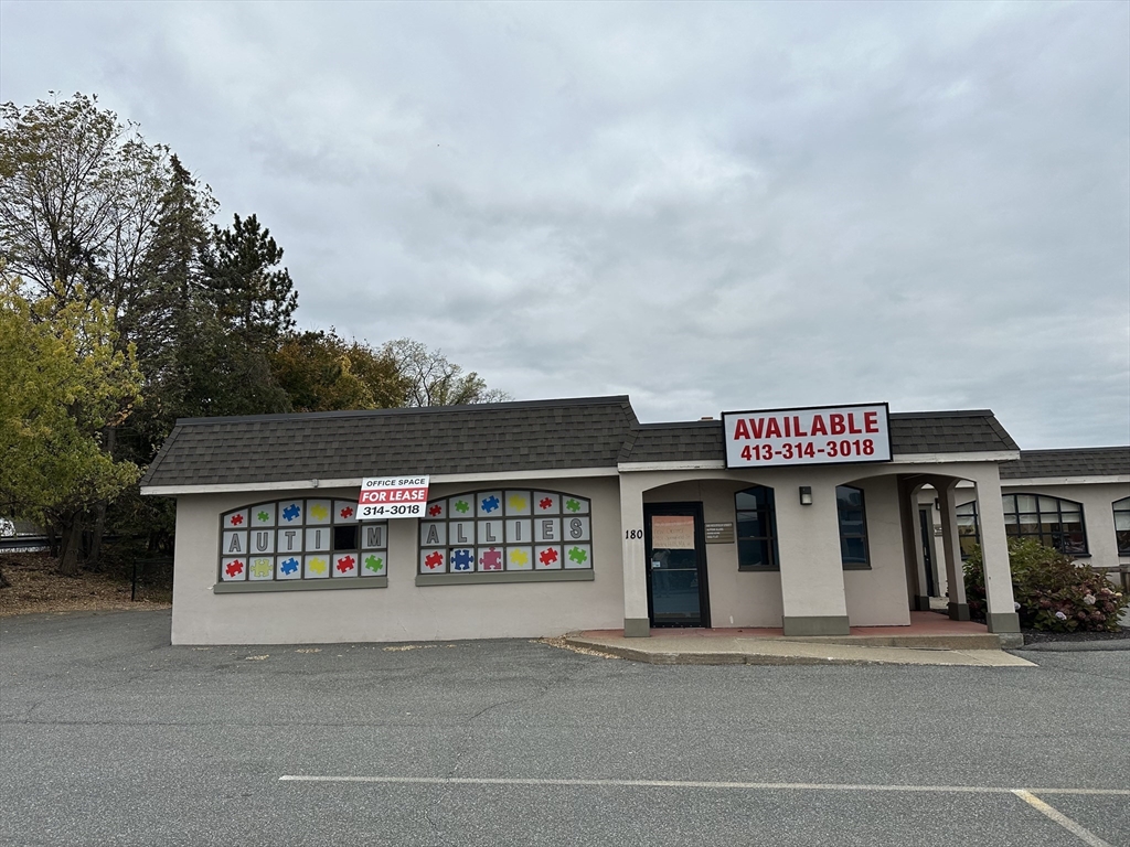 180 Westfield St, West Springfield, Massachusetts, ,Commercial Lease,For Rent,Westfield St,73471594