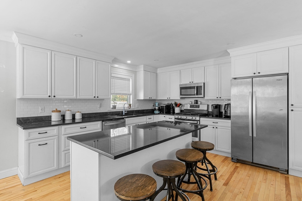 1597 Santuit-Newtown Rd, Barnstable, Massachusetts, 3 Bedrooms Bedrooms, 6 Rooms Rooms,1.5 BathroomsBathrooms,Residential,For Sale,Santuit-Newtown Rd,73471603