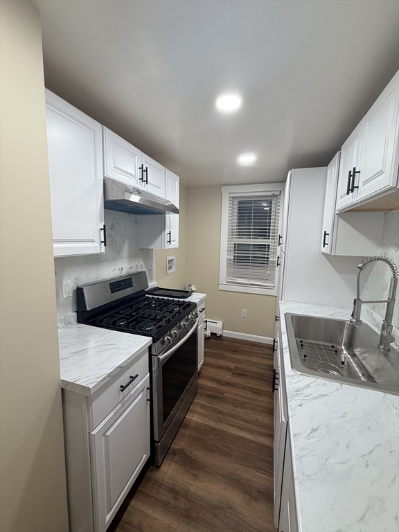 241-243 Broadway, Haverhill, Massachusetts, 3 Bedrooms Bedrooms, 6 Rooms Rooms,1 BathroomBathrooms,Residential Lease,For Rent,Broadway,73471642