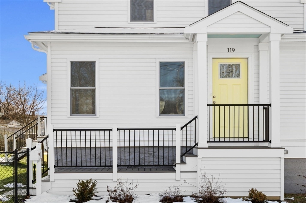 119 Pebble St, Fall River, Massachusetts, 2 Bedrooms Bedrooms, 5 Rooms Rooms,2 BathroomsBathrooms,Residential,For Sale,Pebble St,73471672