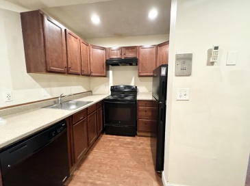 13 Ruggles, Boston, Massachusetts, 3 Bedrooms Bedrooms, 5 Rooms Rooms,1 BathroomBathrooms,Residential Lease,For Rent,Ruggles,73254639