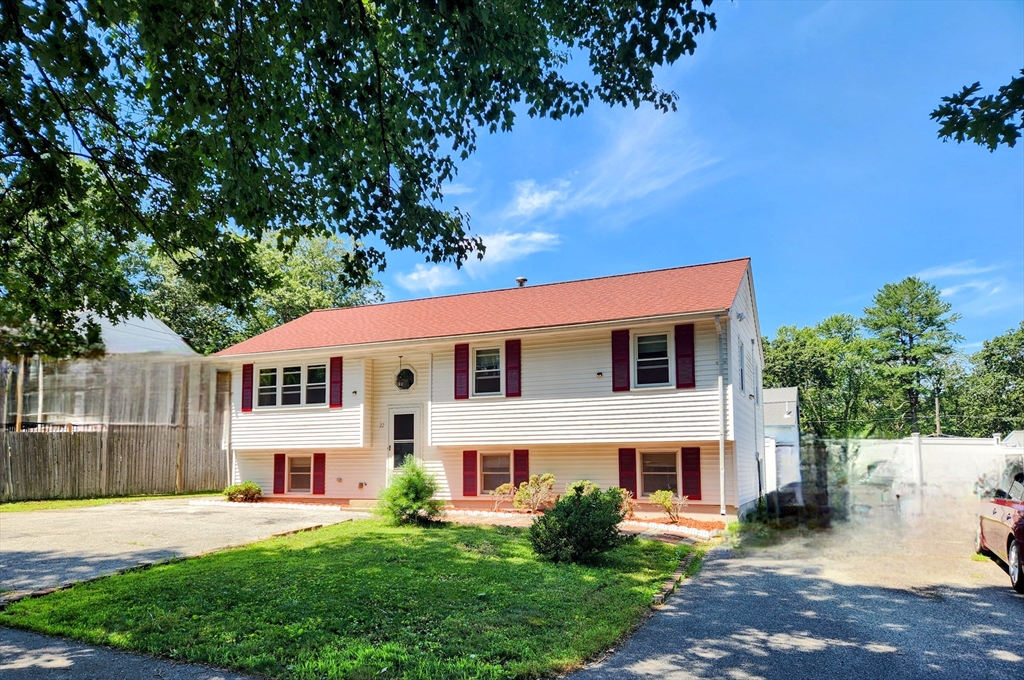 22 Osceola Ln, Billerica, Massachusetts, 5 Bedrooms Bedrooms, 9 Rooms Rooms,2 BathroomsBathrooms,Residential,For Sale,Osceola Ln,73471685