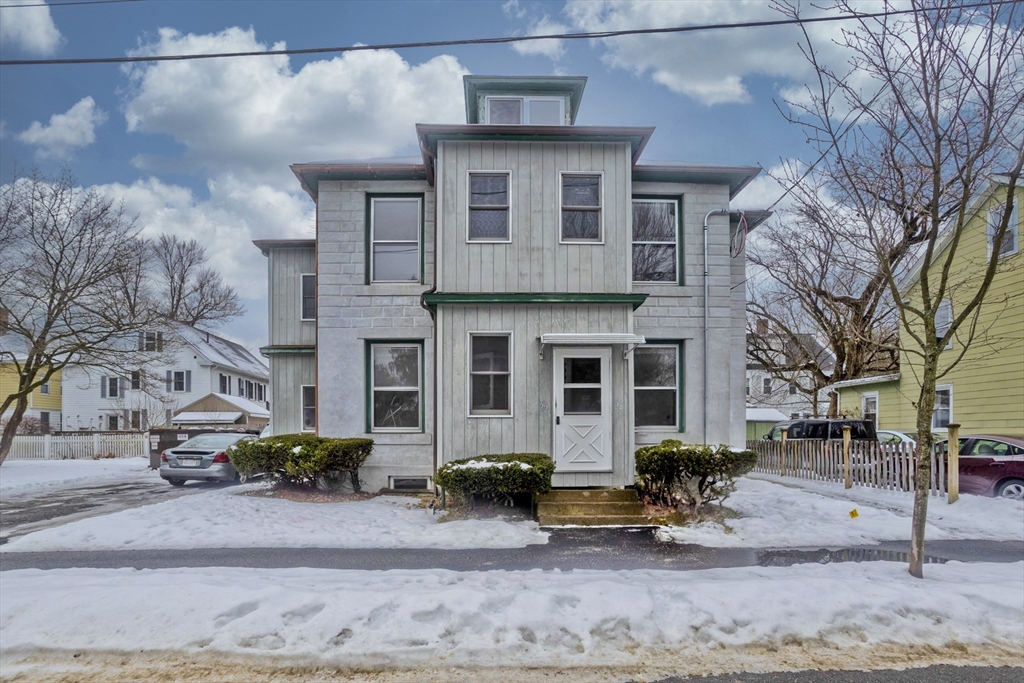22-24 Woodbine Ave, Northampton, Massachusetts, 4 Bedrooms Bedrooms, 12 Rooms Rooms,2 BathroomsBathrooms,Residential Income,For Sale,Woodbine Ave,73471692