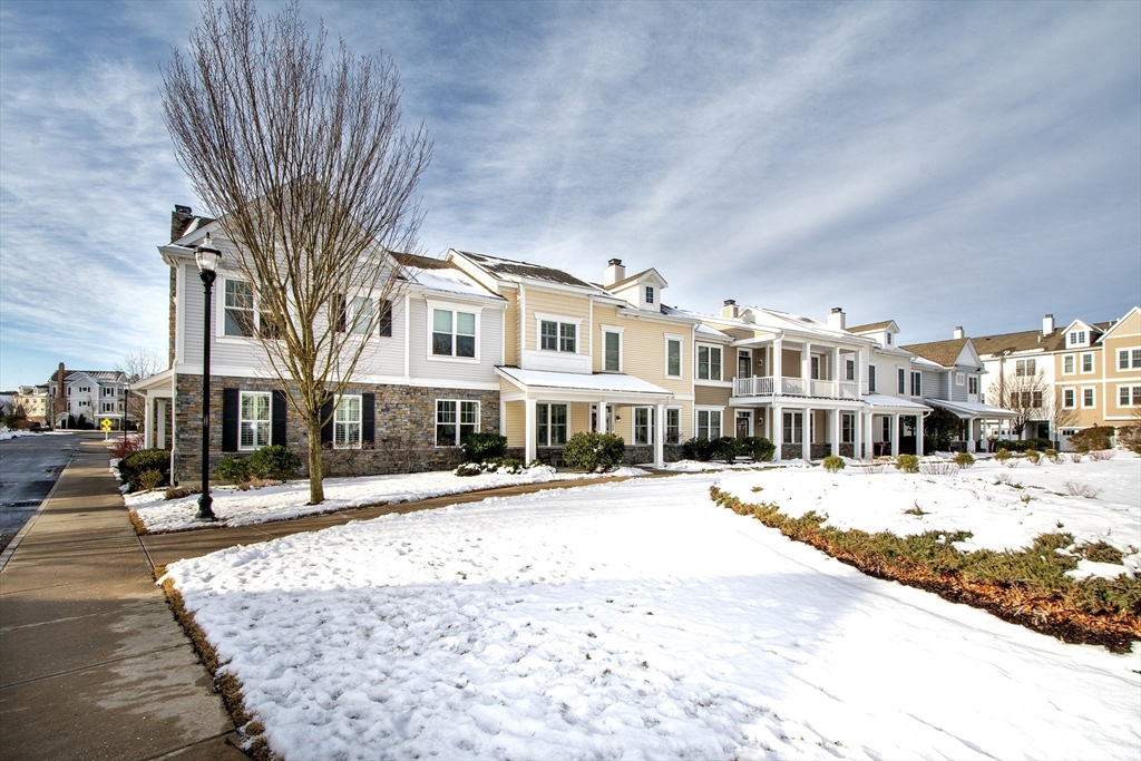 168 Stayner Dr, Hingham, Massachusetts, 2 Bedrooms Bedrooms, 6 Rooms Rooms,2.5 BathroomsBathrooms,Residential,For Sale,Stayner Dr,73471695