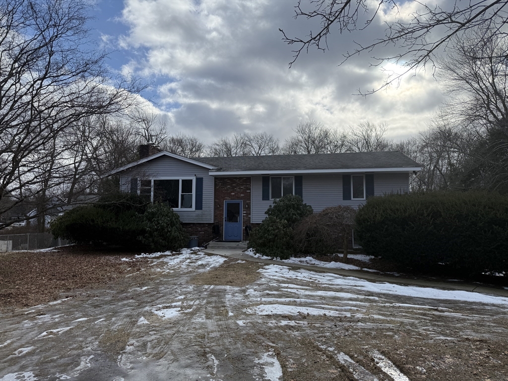 88 Frankland Rd, Ashland, Massachusetts, 3 Bedrooms Bedrooms, 7 Rooms Rooms,1.5 BathroomsBathrooms,Residential,For Sale,Frankland Rd,73471698