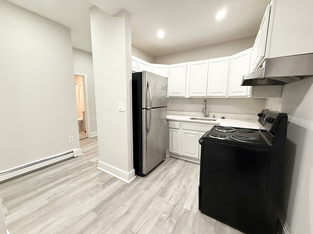 15 Ruggles, Boston, Massachusetts, 3 Bedrooms Bedrooms, 5 Rooms Rooms,1 BathroomBathrooms,Residential Lease,For Rent,Ruggles,73278649
