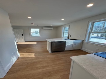 41 Elm Street, Andover, Massachusetts, 3 Bedrooms Bedrooms, 6 Rooms Rooms,2 BathroomsBathrooms,Residential Lease,For Rent,Elm Street,73471753 41 Elm Street, Andover, Massachusetts, 3 Bedrooms Bedrooms, 6 Rooms Rooms,2 BathroomsBathrooms,Residential Lease,For Rent,Elm Street,73471753