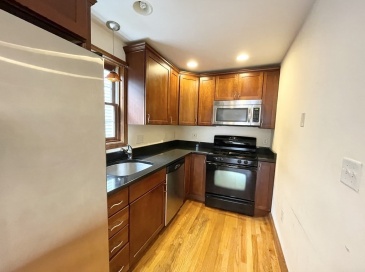 241 West Third, Boston, Massachusetts, 3 Bedrooms Bedrooms, 7 Rooms Rooms,2.5 BathroomsBathrooms,Residential Lease,For Rent,West Third,71991302 241 West Third, Boston, Massachusetts, 3 Bedrooms Bedrooms, 7 Rooms Rooms,2.5 BathroomsBathrooms,Residential Lease,For Rent,West Third,71991302