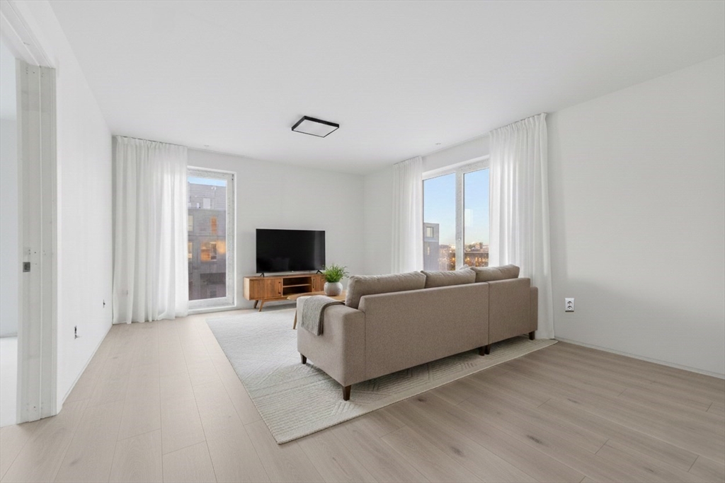 1035 Commonwealth Ave, Boston, Massachusetts, 1 Bedroom Bedrooms, 2 Rooms Rooms,1 BathroomBathrooms,Residential Lease,For Rent,Commonwealth Ave,73471778