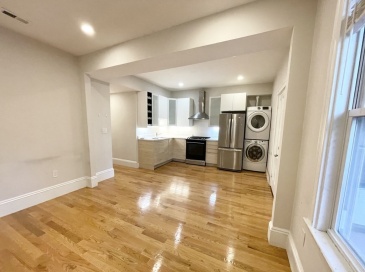 108 Buttonwood, Boston, Massachusetts, 3 Bedrooms Bedrooms, 5 Rooms Rooms,1 BathroomBathrooms,Residential Lease,For Rent,Buttonwood,73087410