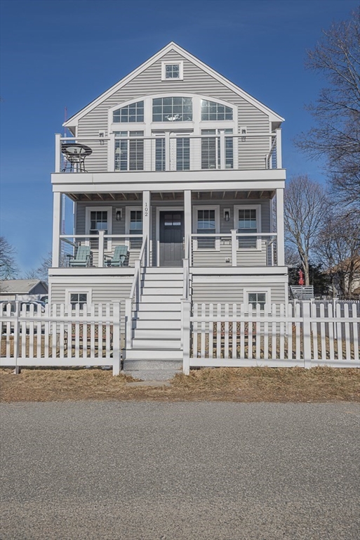 102 Edgewater Rd, Hull, Massachusetts, 3 Bedrooms Bedrooms, 7 Rooms Rooms,2.5 BathroomsBathrooms,Residential,For Sale,Edgewater Rd,73471811