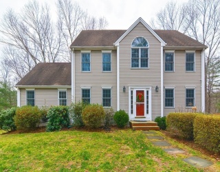 173 East St, Upton, Massachusetts, 4 Bedrooms Bedrooms, 9 Rooms Rooms,2.5 BathroomsBathrooms,Residential Lease,For Rent,East St,73471954