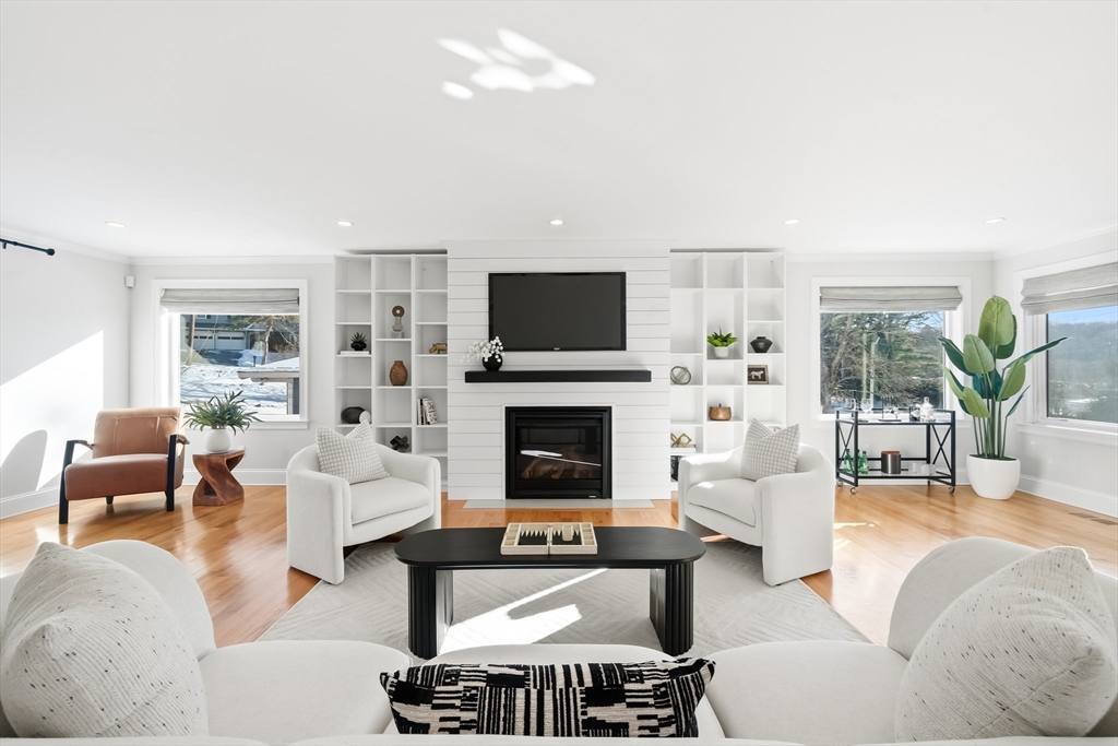 5 Squire Rd, Winchester, Massachusetts, 6 Bedrooms Bedrooms, 12 Rooms Rooms,3.5 BathroomsBathrooms,Residential,For Sale,Squire Rd,73471882