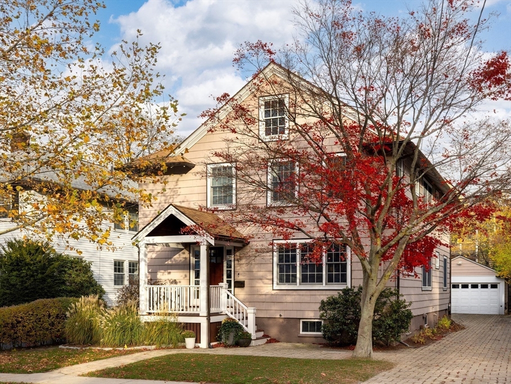 49 Grozier, Cambridge, Massachusetts, 4 Bedrooms Bedrooms, 7 Rooms Rooms,3 BathroomsBathrooms,Residential,For Sale,Grozier,73471904