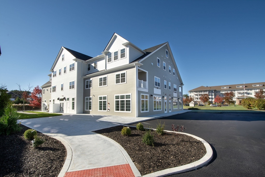 2 Proprietor's Drive, Marshfield, Massachusetts, 2 Bedrooms Bedrooms, 6 Rooms Rooms,2 BathroomsBathrooms,Residential,For Sale,Proprietor's Drive,73462995