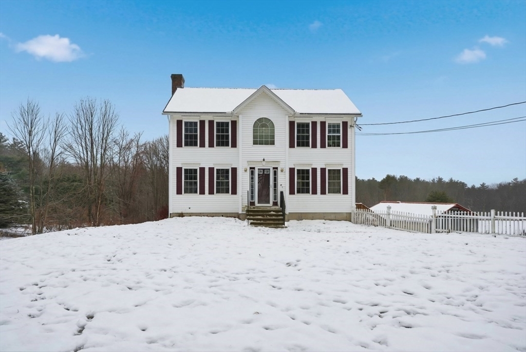 17 Town Farm Rd, Winchendon, Massachusetts, 3 Bedrooms Bedrooms, 7 Rooms Rooms,1.5 BathroomsBathrooms,Residential,For Sale,Town Farm Rd,73464197