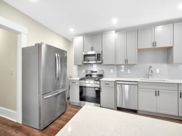 105 School Street, Boston, Massachusetts, 4 Bedrooms Bedrooms, 6 Rooms Rooms,2 BathroomsBathrooms,Residential Lease,For Rent,School Street,73471980