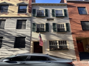 15 S Russell St, Boston, Massachusetts, 2 Bedrooms Bedrooms, 10 Rooms Rooms,3 BathroomsBathrooms,Residential Lease,For Rent,S Russell St,73471985
