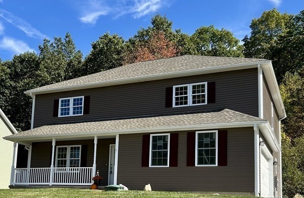 1 Heritage Lane, Monson, Massachusetts, 3 Bedrooms Bedrooms, 6 Rooms Rooms,3 BathroomsBathrooms,Residential,For Sale,Heritage Lane,73472009