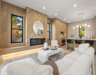 180 Hunnewell Ave, Newton, Massachusetts, 4 Bedrooms Bedrooms, 9 Rooms Rooms,3.5 BathroomsBathrooms,Residential,For Sale,Hunnewell Ave,73472010