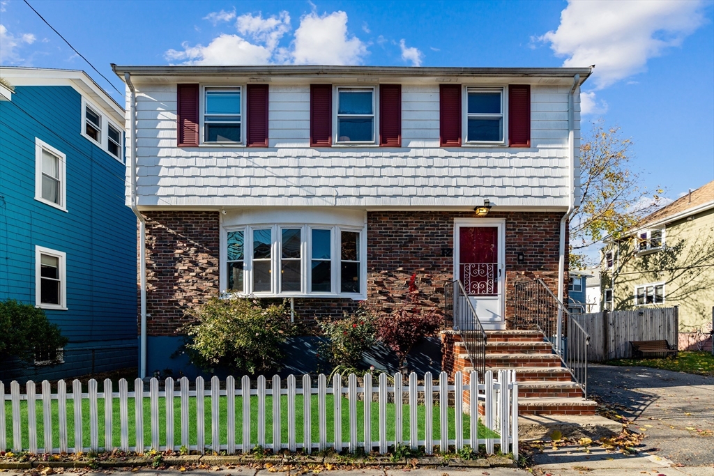 12 Durso Ave, Malden, Massachusetts, 3 Bedrooms Bedrooms, 6 Rooms Rooms,1.5 BathroomsBathrooms,Residential Lease,For Rent,Durso Ave,73472013