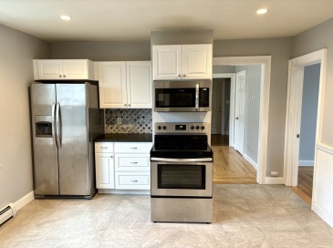 11 Varney Street, Salem, Massachusetts, 3 Bedrooms Bedrooms, 5 Rooms Rooms,1 BathroomBathrooms,Residential Lease,For Rent,Varney Street,73472024