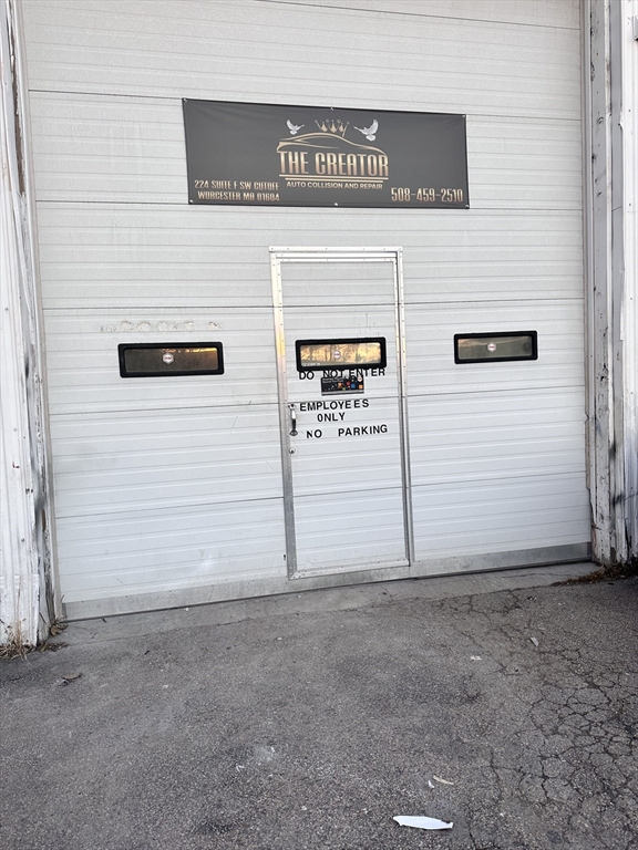 224F Sw Cutoff, Worcester, Massachusetts, ,Business Opportunity,For Sale,Sw Cutoff,73472043