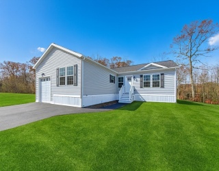 121 East Washington Street, North Attleboro, Massachusetts, 2 Bedrooms Bedrooms, 6 Rooms Rooms,2 BathroomsBathrooms,Residential,For Sale,East Washington Street,73472081