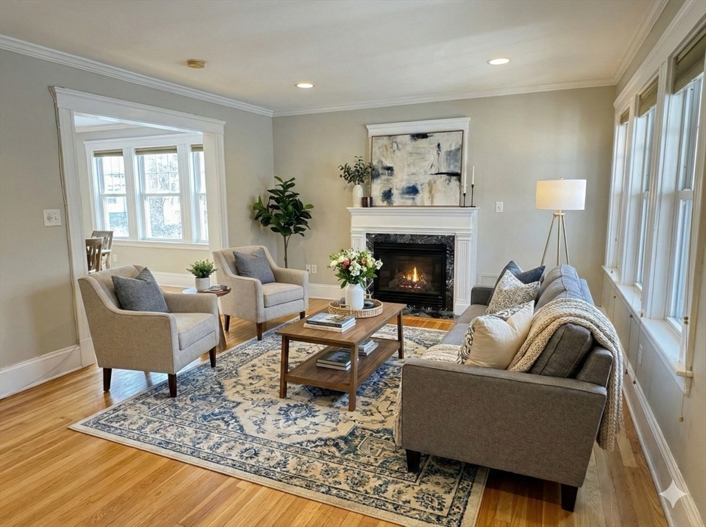 129 Hillside Rd., Watertown, Massachusetts, 3 Bedrooms Bedrooms, 8 Rooms Rooms,2 BathroomsBathrooms,Residential Lease,For Rent,Hillside Rd.,73472111