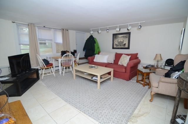 27 Melrose St, Boston, Massachusetts, 1 Bedroom Bedrooms, 2 Rooms Rooms,1 BathroomBathrooms,Residential Lease,For Rent,Melrose St,73472121