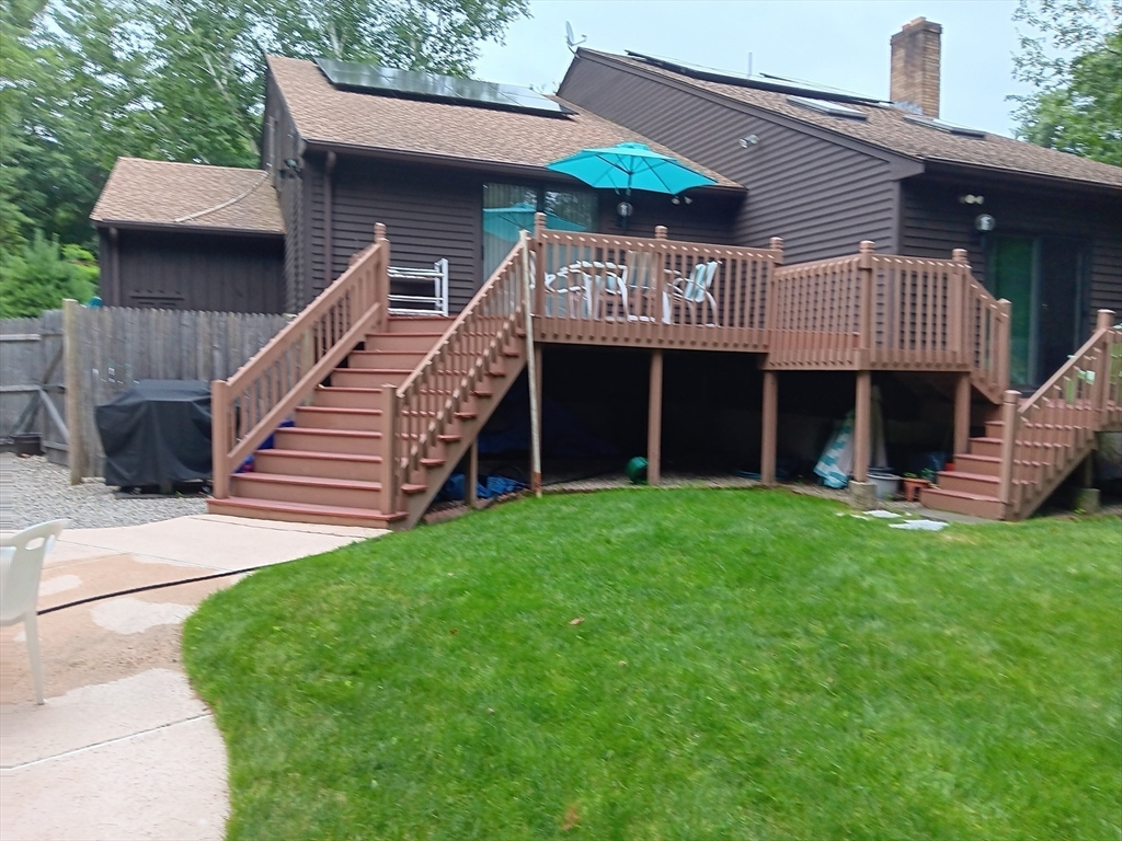 78 Cedarcrest Road, Canton, Massachusetts, 3 Bedrooms Bedrooms, 8 Rooms Rooms,2.5 BathroomsBathrooms,Residential,For Sale,Cedarcrest Road,73472123