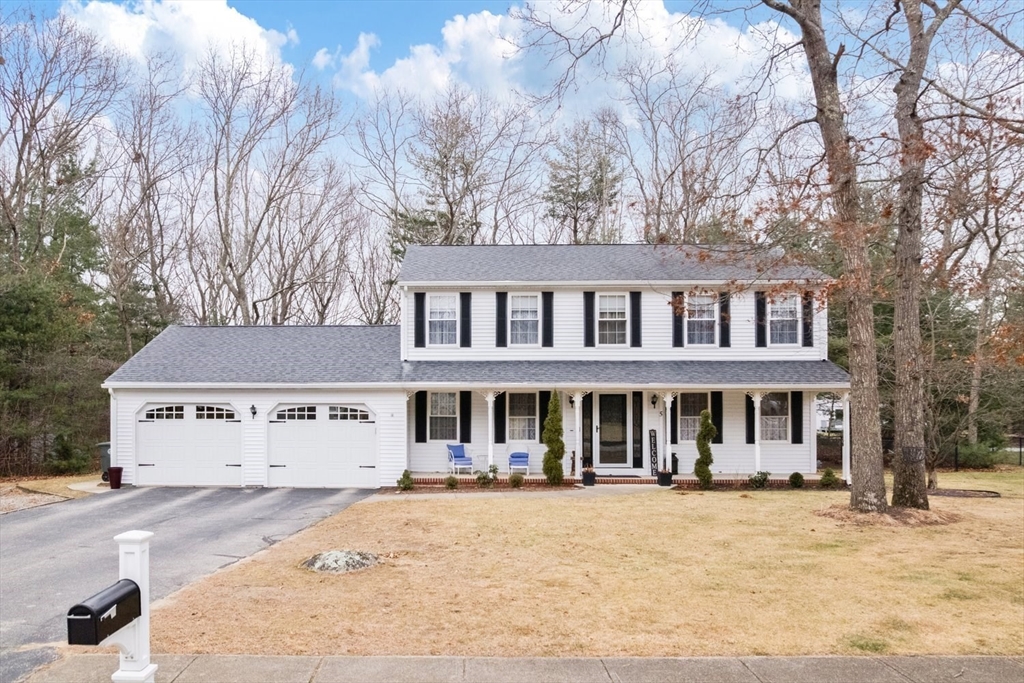 5 Tamarack Trail, Coventry, Rhode Island, 4 Bedrooms Bedrooms, 8 Rooms Rooms,2.5 BathroomsBathrooms,Residential,For Sale,Tamarack Trail,73472128