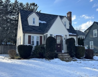 131 Neponset St, Norwood, Massachusetts, 2 Bedrooms Bedrooms, 6 Rooms Rooms,1.5 BathroomsBathrooms,Residential,For Sale,Neponset St,73472211