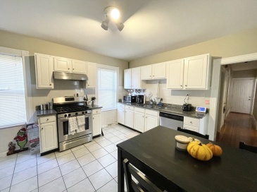 9 Taft, Boston, Massachusetts, 4 Bedrooms Bedrooms, 6 Rooms Rooms,1 BathroomBathrooms,Residential Lease,For Rent,Taft,73472218 9 Taft, Boston, Massachusetts, 4 Bedrooms Bedrooms, 6 Rooms Rooms,1 BathroomBathrooms,Residential Lease,For Rent,Taft,73472218