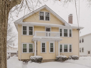 13 Clarendon, Belmont, Massachusetts, 3 Bedrooms Bedrooms, 6 Rooms Rooms,1 BathroomBathrooms,Residential Lease,For Rent,Clarendon,73472291