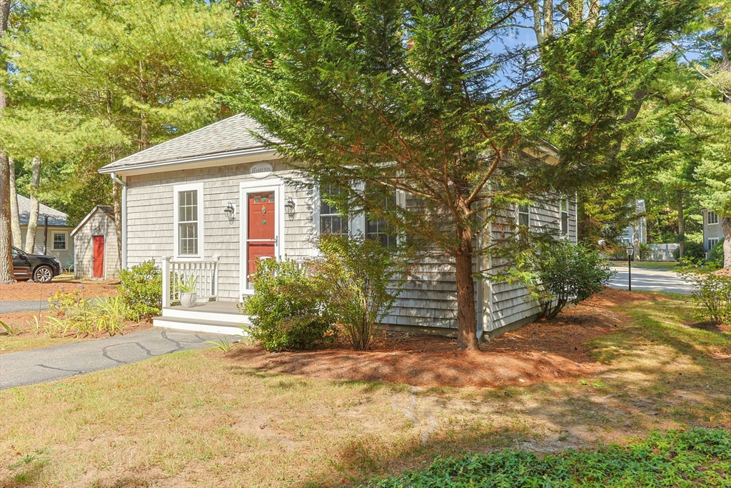 3040 Falmouth Rd, Barnstable, Massachusetts, 2 Bedrooms Bedrooms, 4 Rooms Rooms,1 BathroomBathrooms,Residential,For Sale,Falmouth Rd,73441413